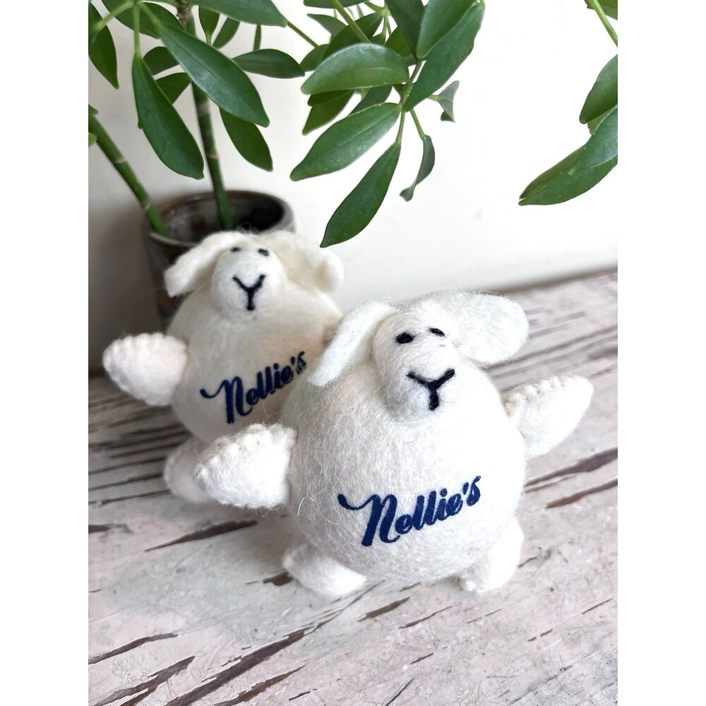 Nellie’s Whimsical Sheep Laundry Dryer Balls Comforters Blankets (Set Of 2)
